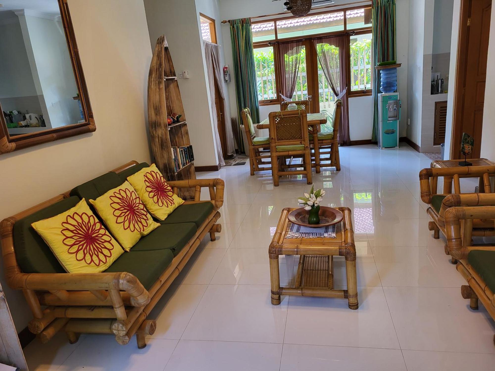 Dennis Holiday Bungalow Jasri Bagian luar foto